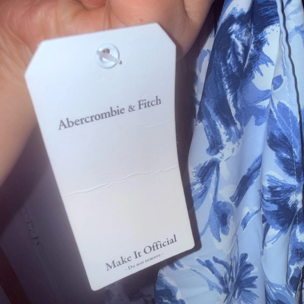 Abercrombie & Fitch Floral Drama Ruffle Tiered Maxi Dress SZ XL NWT - Picture 7 of 7